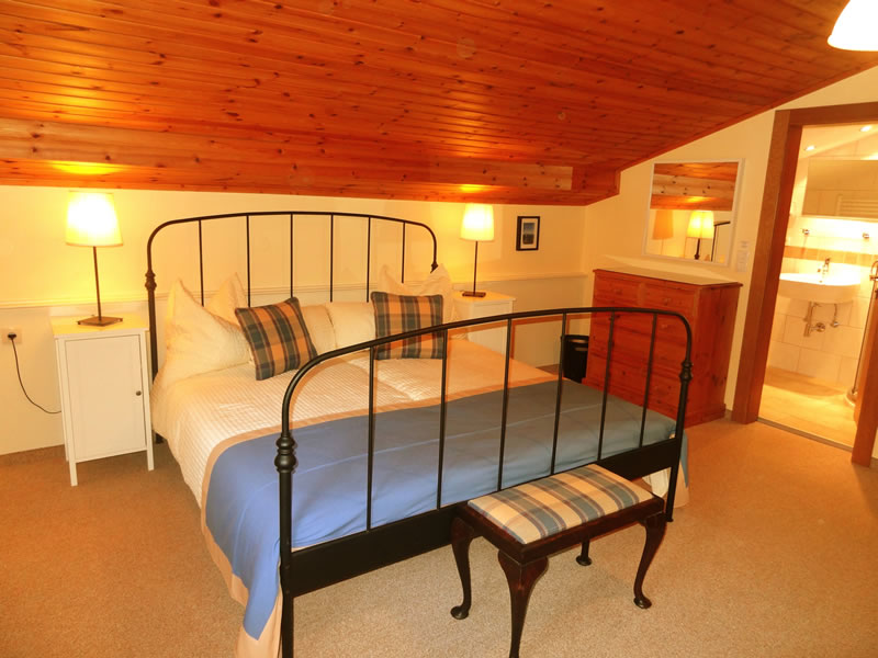 Economy Family Room